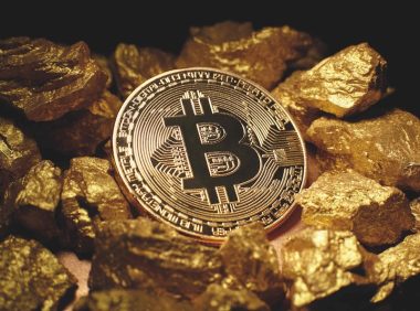 宏观紧缩环境中，比特币价格如何演变？